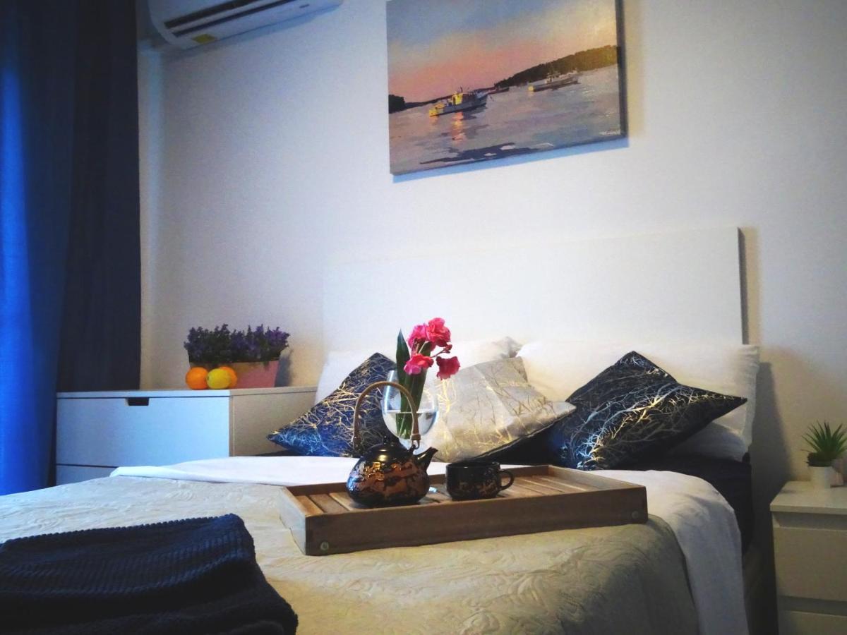 Studio With Terrace And Pool Τορεβιέχα Εξωτερικό φωτογραφία